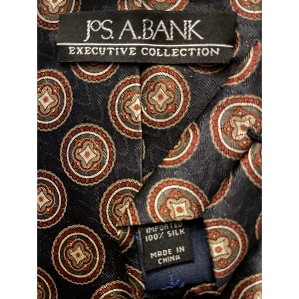 Jos A Bank Executive Collection Neckwear Tie Black Medallion AOP 100% Silk JBHS - Picture 5 of 5